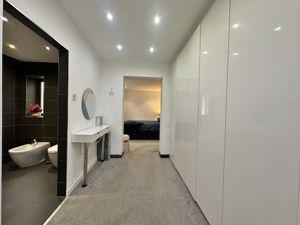 Photo 26- click for photo gallery